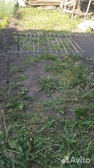 Мангал для костра с шампурами