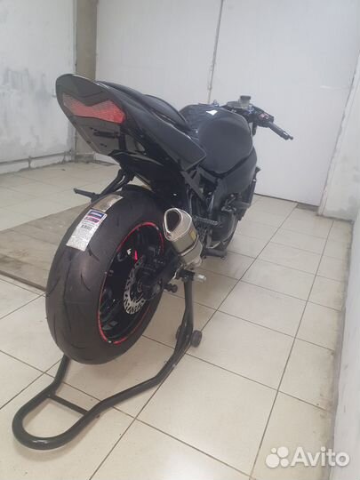 Kawasaki zx6r