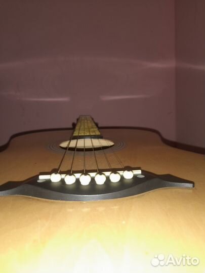 Акустическая гитара