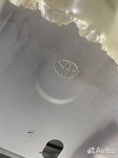 Дверь передняя левая Toyota Camry V50/V55