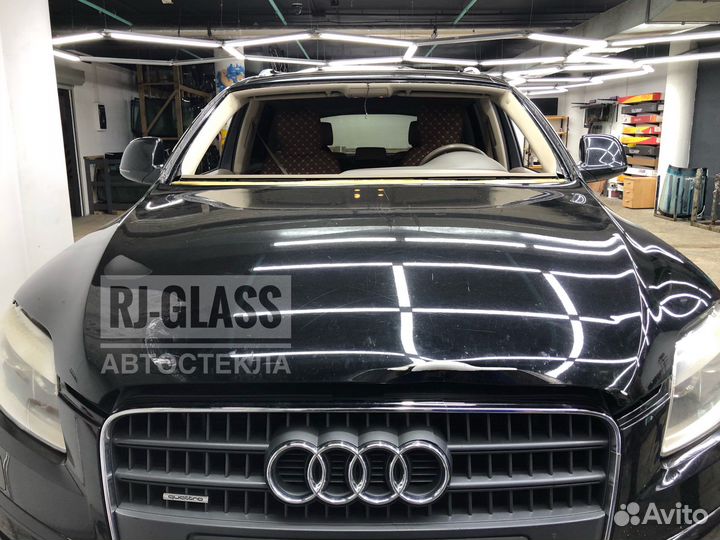 Лобовое стекло Audi q7