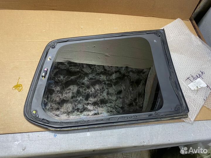 Стекло заднего левого крыла LC 200