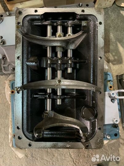 236-1702010-Б крышка кпп в сборе