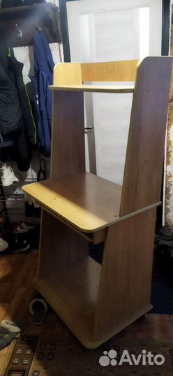 Компьютерный стол