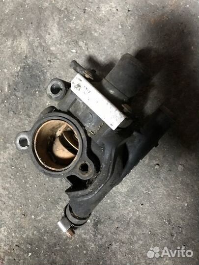 Корпус термостата Ford Focus 1 DBW 1998-2005