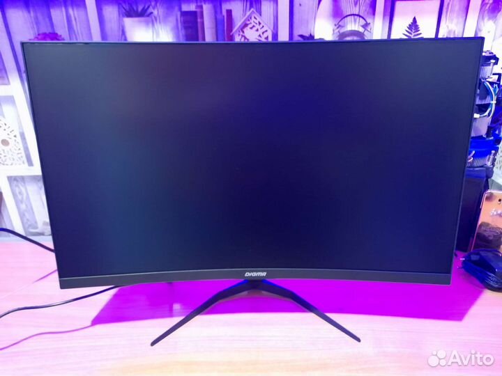 Игровой, изогнутый монитор 165Гц Digma 24 дюйма