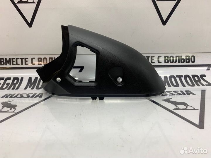 Накладка левого зеркала нижняя Volvo S80 V70 07-16
