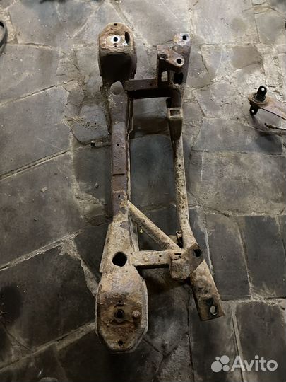 Ford focus 1 подрамник задний