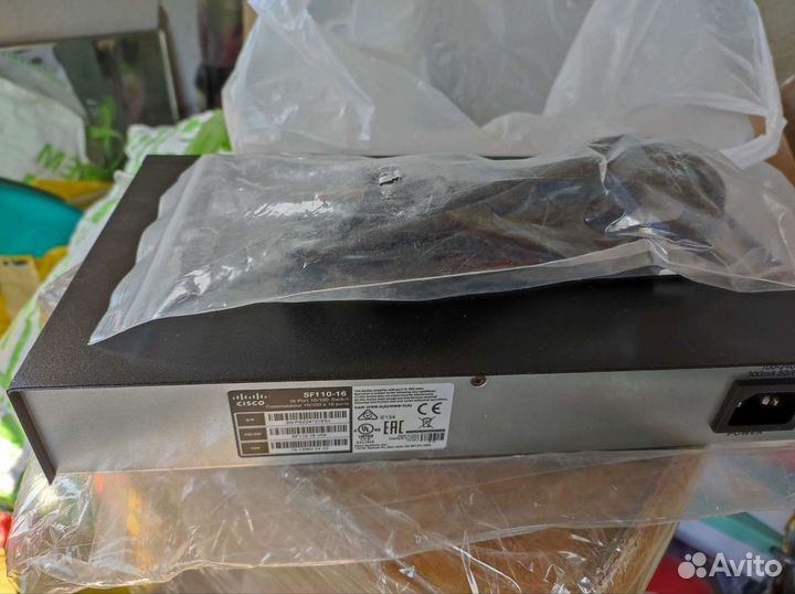 Коммутатор ciscoSF110-16