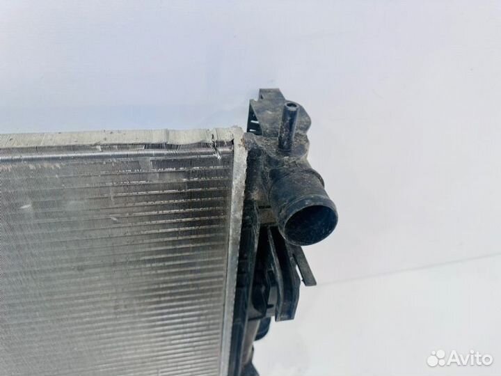 Радиатор охлаждения Renault Logan 2 2014
