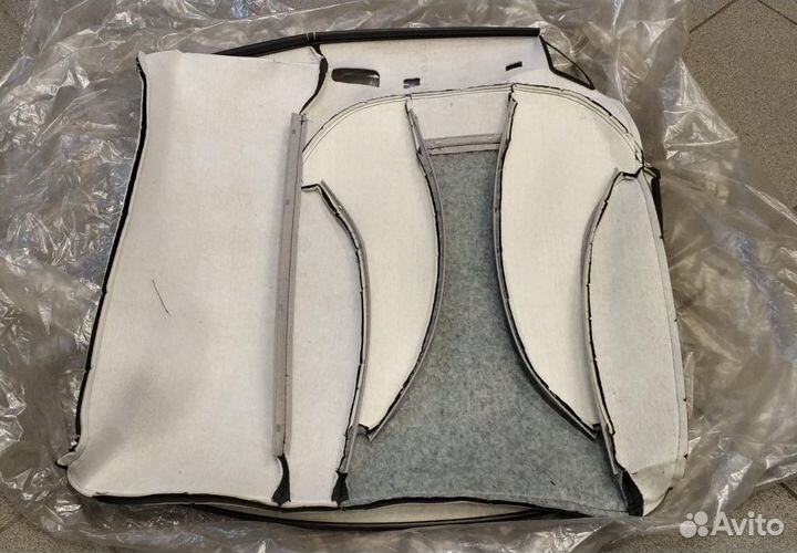 Обивка спинки сиденья Audi 8V0885806arzi