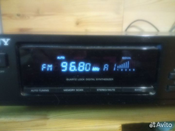 FM Тюнер sony ST-S110