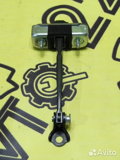 Ограничитель двери задний правый Lexus Gs350