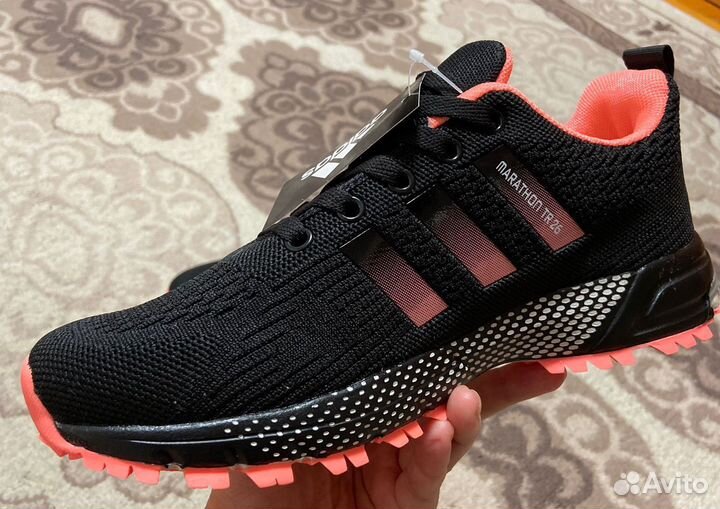 Кроссовки женские летние