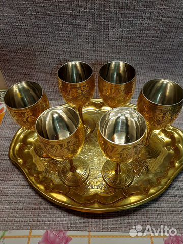 Набор металлических бокалов для вина с подносом