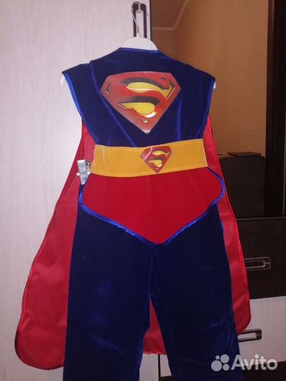 Костюм супермена