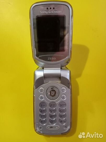 Sony Ericsson Z530i