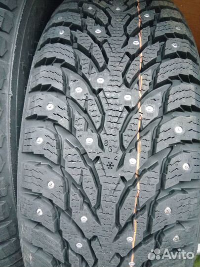Nokian Tyres Hakkapeliitta 9 SUV 225/60 R17
