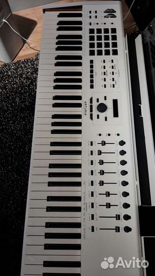 Arturia keylab 88 mkii + деревянные стойки