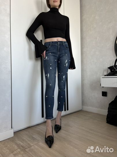 Джинсы синие скини с жемчужинами размер 38-42