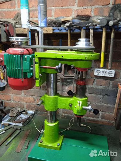 Сверлильный станок