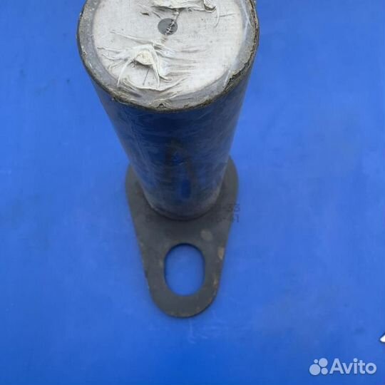 Палец гидроцилиндра подъема ковша - 251400270