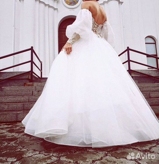 Свадебное платье пышное