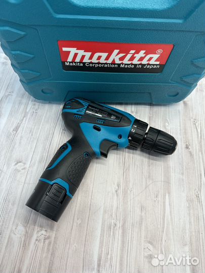 Шуруповерт makita 12v в кейсе с набором