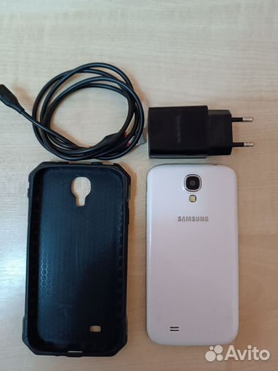 Samsung Galaxy S4 LTE+ GT-I9506, 2/16 ГБ