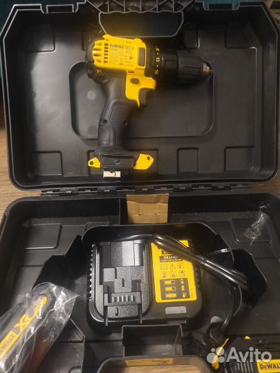 Шуруповерт dewalt 18v