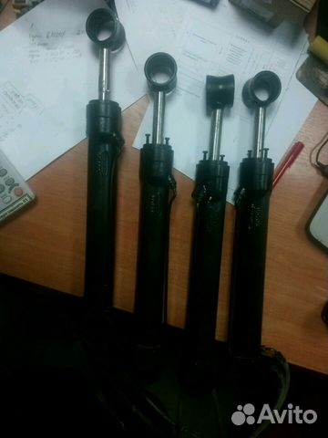 Цилиндр гидроподьема mercruiser Alfa One