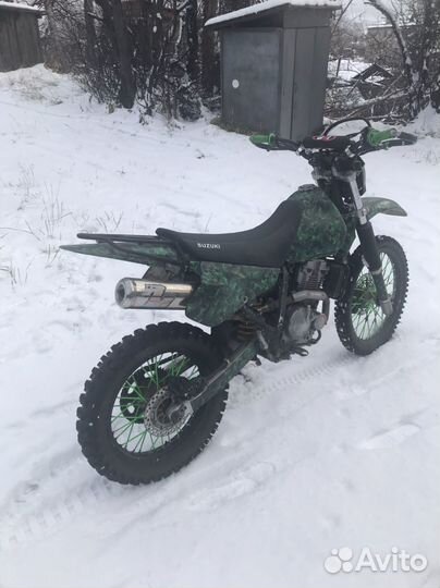 Suzuki DR 250R
