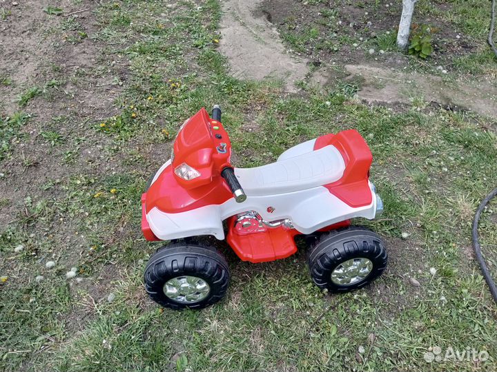 Электрическая машинка для детей