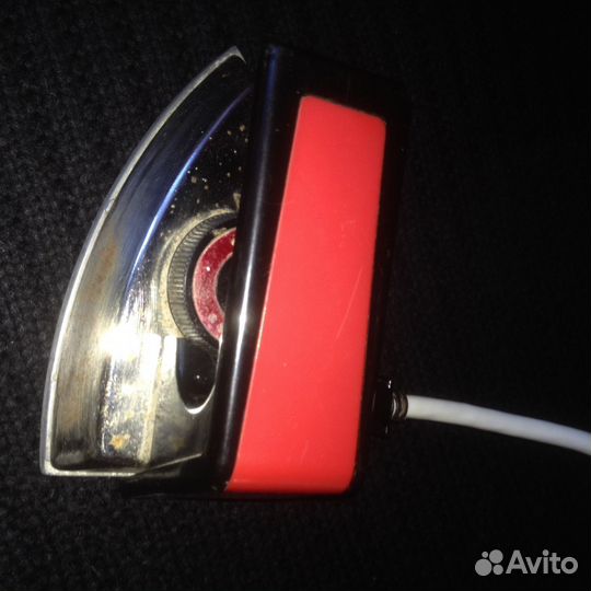 Утюг дорожный