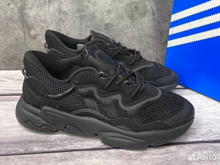 Кроссовки adidas ozweego