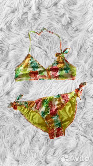 Купальник Benetton для девочки новый на 160 см