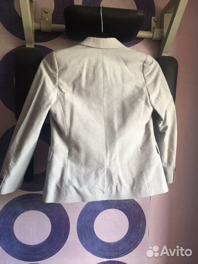 Белый пиджак H&M на мальчика 140 рост