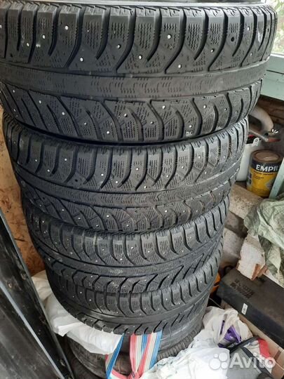 Bridgestone Ice Cruiser 7000 195/60 R15