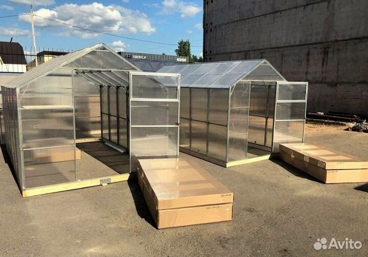 Теплица из поликарбоната
