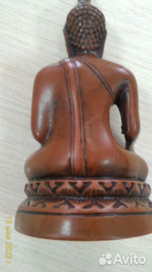 Статуэтка будды