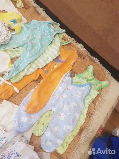 Большой пакет одежды на ребенка 2-6 месяцев