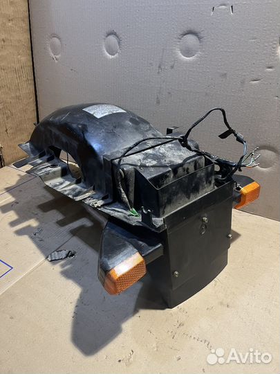 Honda Cbr1000 F подкрылок