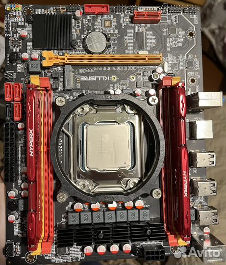 Материнская плата с процессором