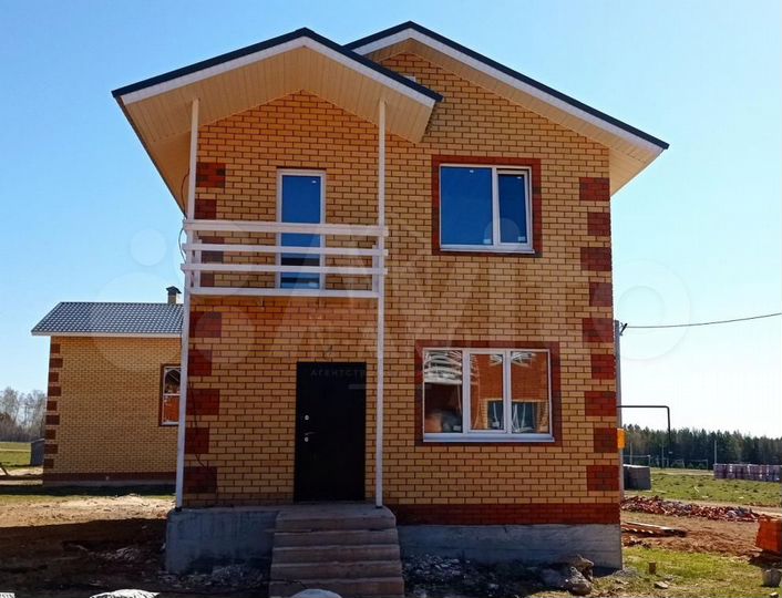 Коттедж 112 м² на участке 6 сот.