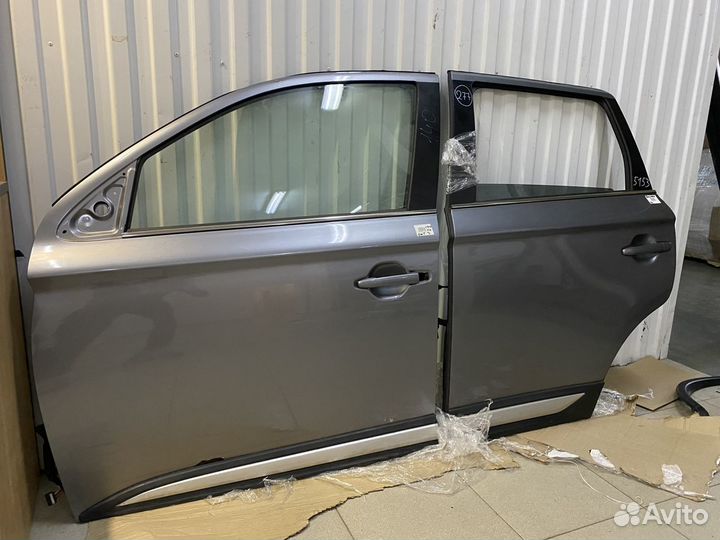 Дверь левая Митсубиси Аутлендер 3