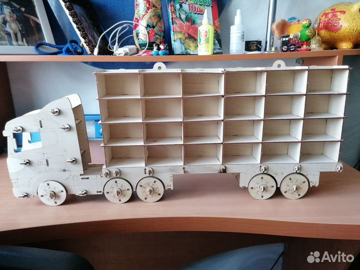 Гараж для машинок