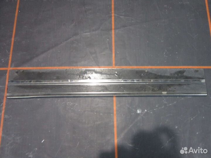 Накладка порога - Toyota RAV 4