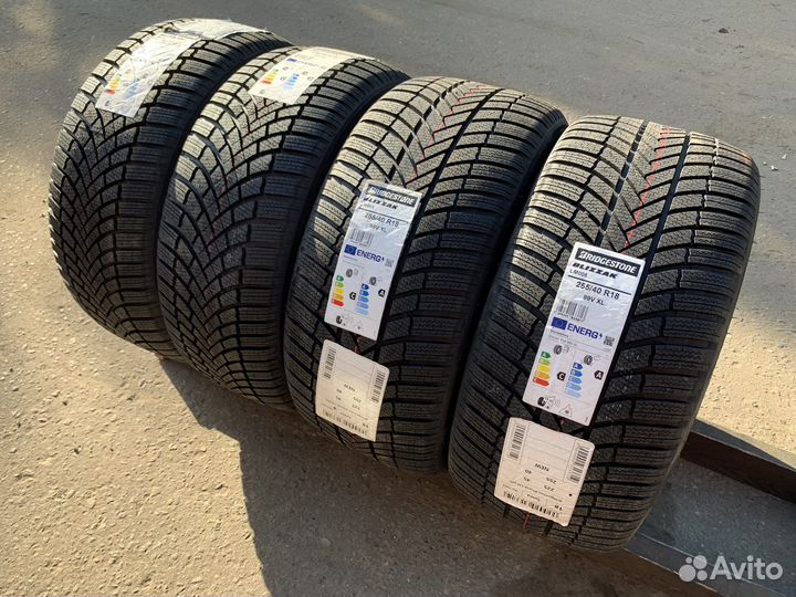 Bridgestone Blizzak LM-005 255/40 R18 и 225/45 R18