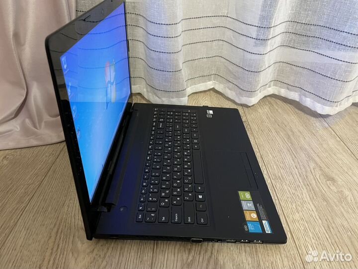 Ноутбук lenovo