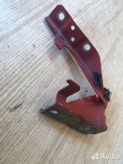 Петля капота передняя правая Ssangyong Actyon